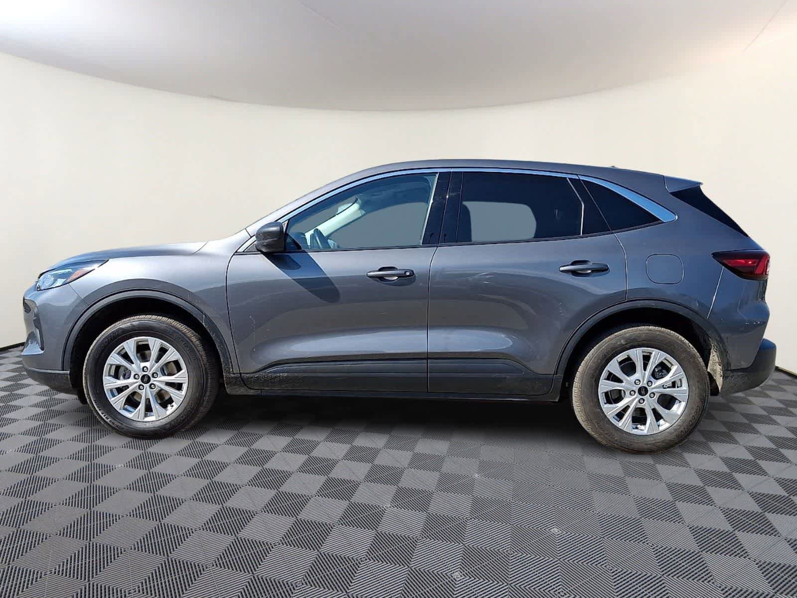 Used 2024 Ford Escape Active AWD/4WD image 8