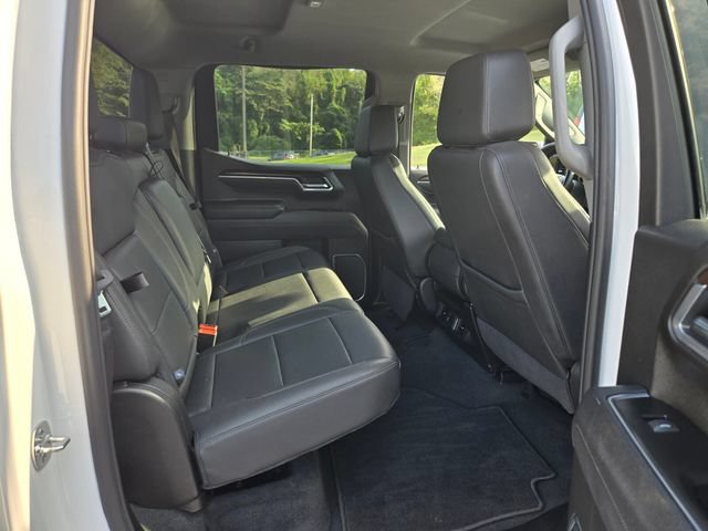 Used 2025 GMC Sierra 1500 SLT AWD/4WD image 19