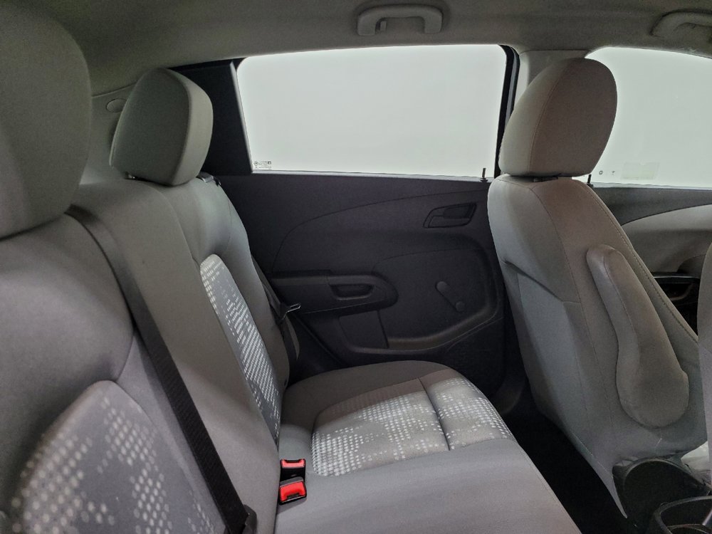 Used 2020 Chevrolet Sonic LT image 19