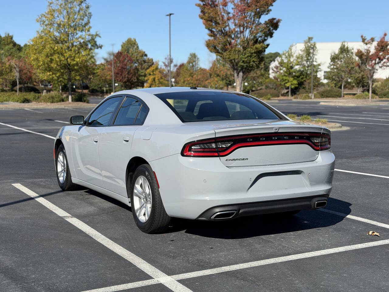 Used 2021 Dodge Charger SXT w/ Travel & Safety Group image 5