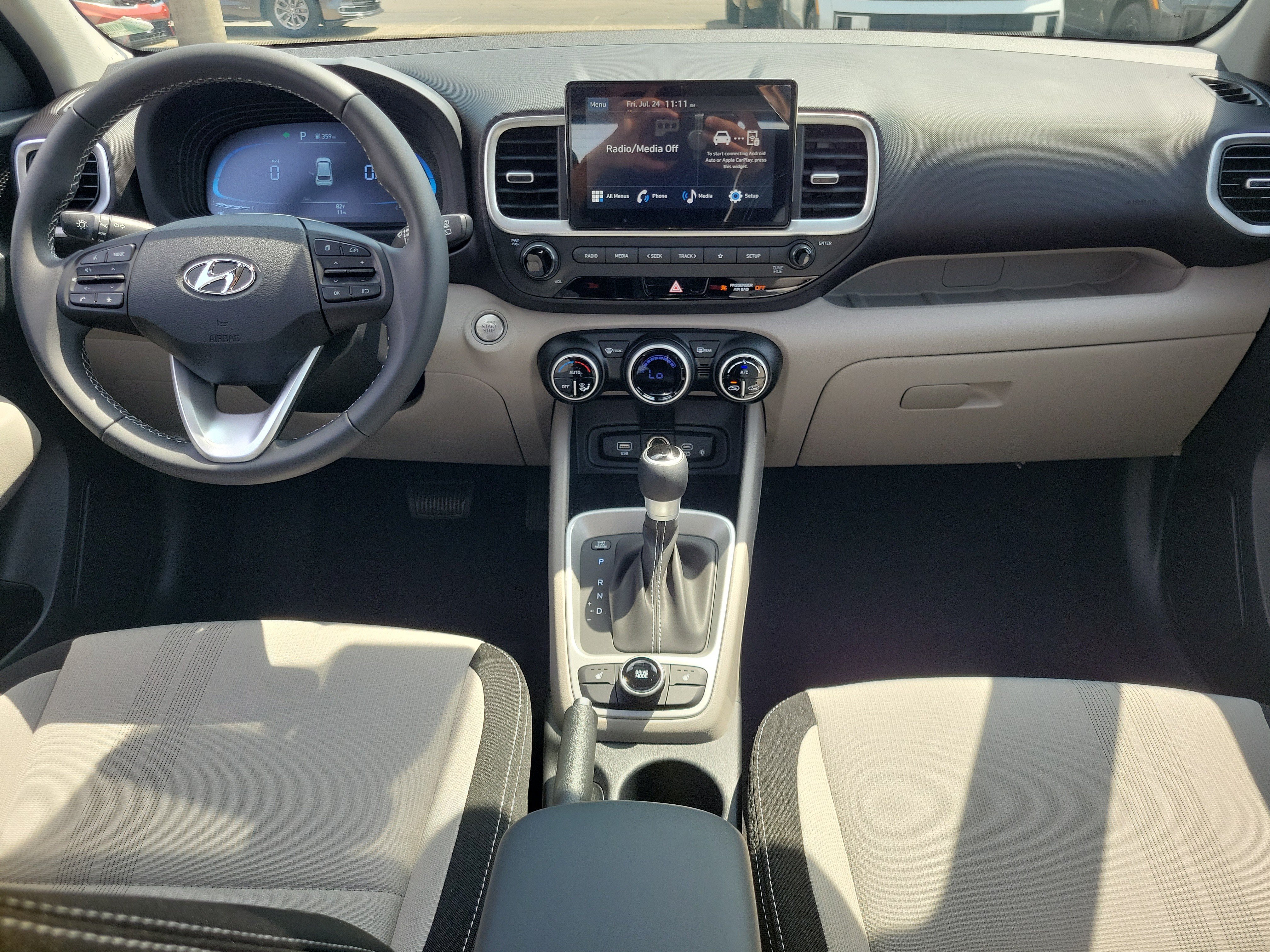 New 2026 Hyundai Venue SEL FWD image 9