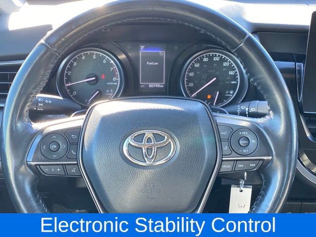 Used 2022 Toyota Camry SE image 7