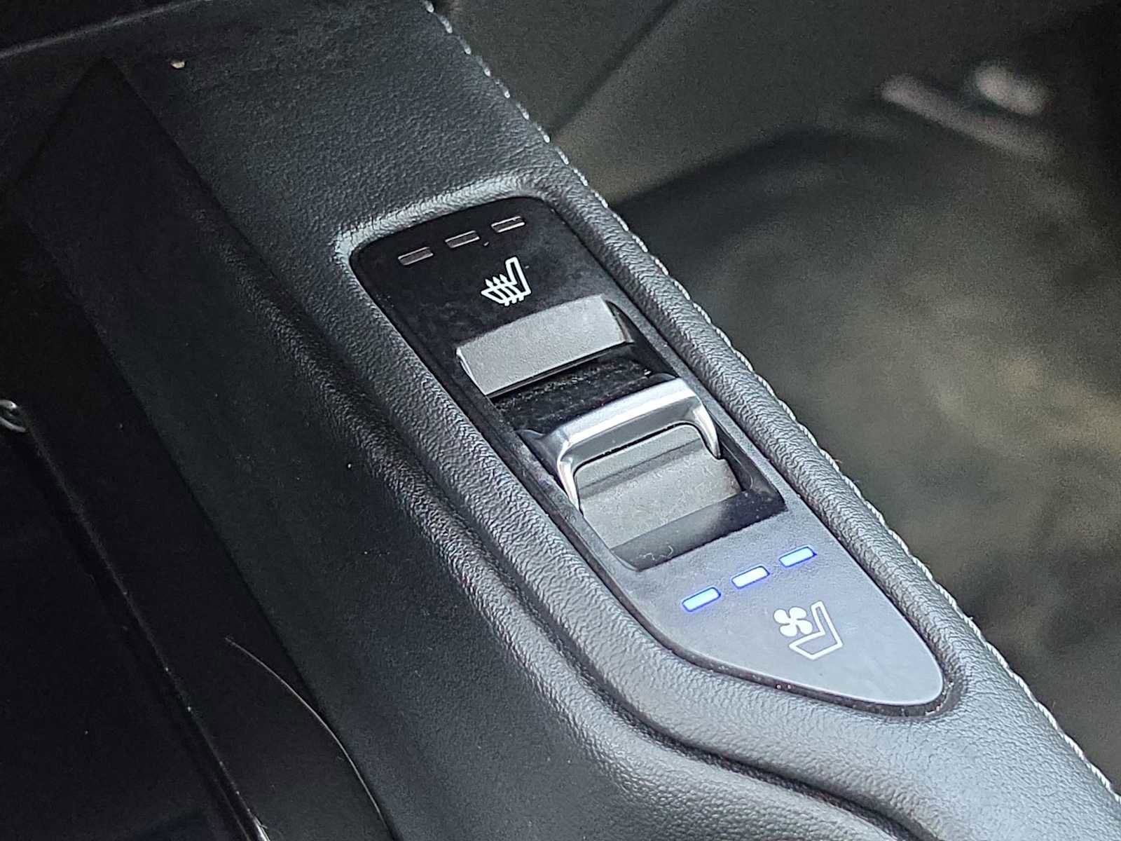 Used 2021 Kia Telluride EX w/ EX Premium Package image 30