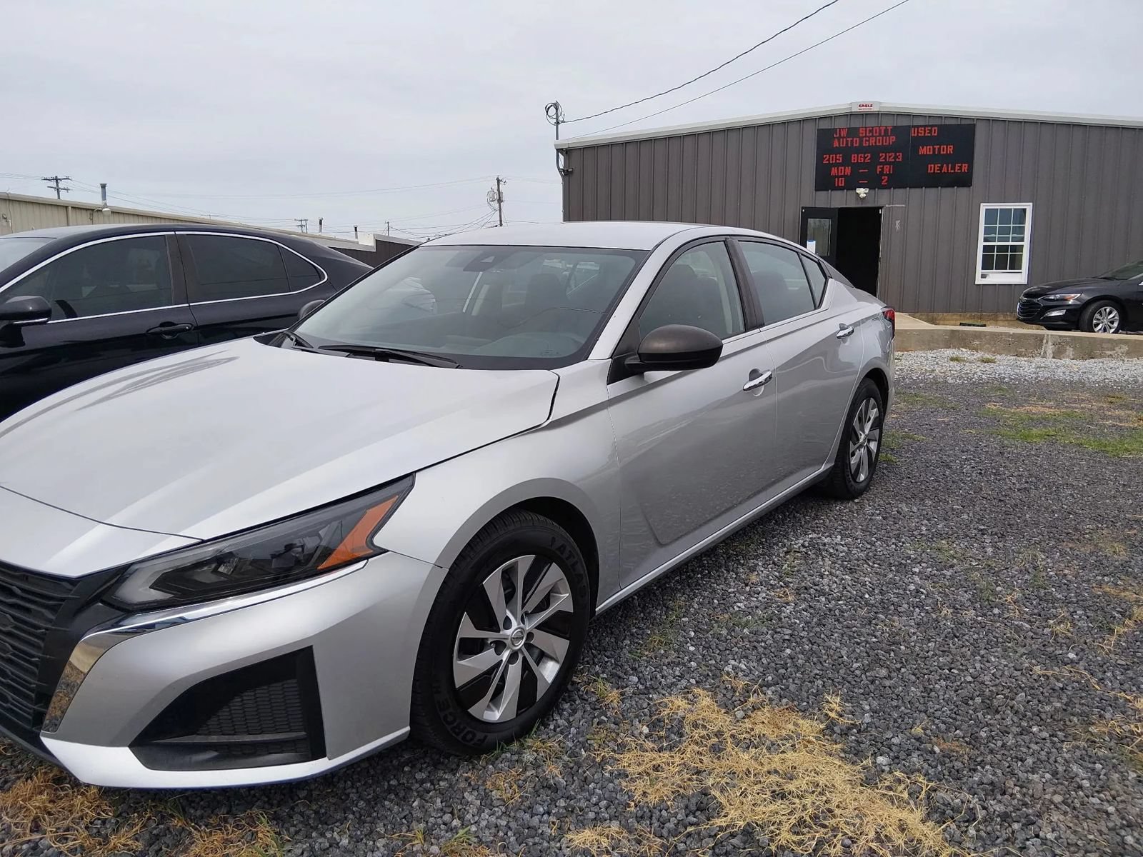 Used 2024 Nissan Altima 2.5 S FWD image 1