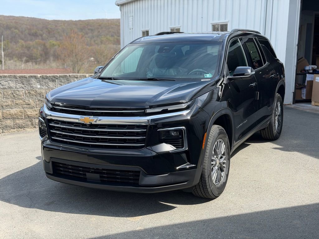 New 2026 Chevrolet Traverse LT AWD/4WD image 1