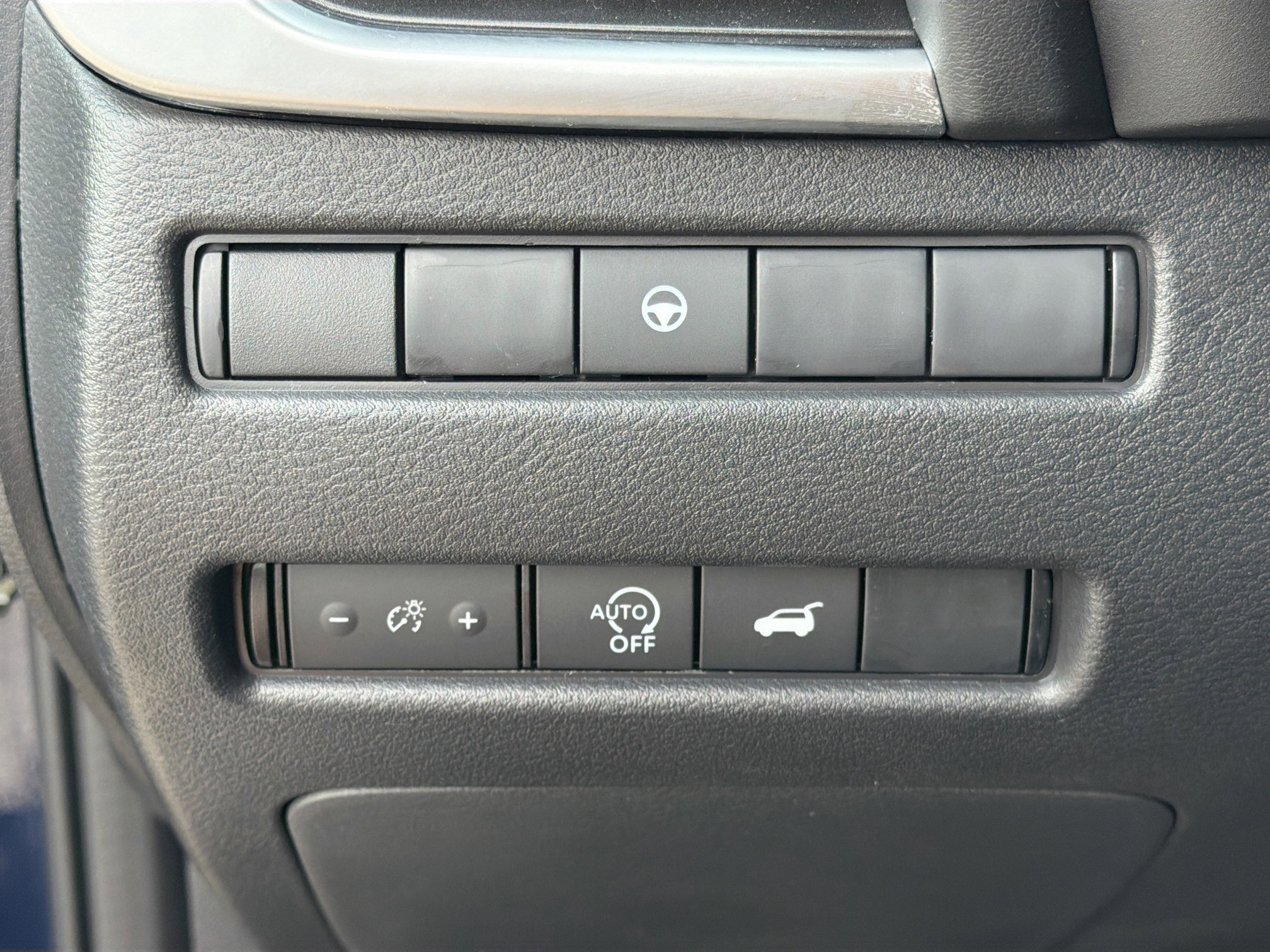 Used 2026 Nissan Rogue SV image 29