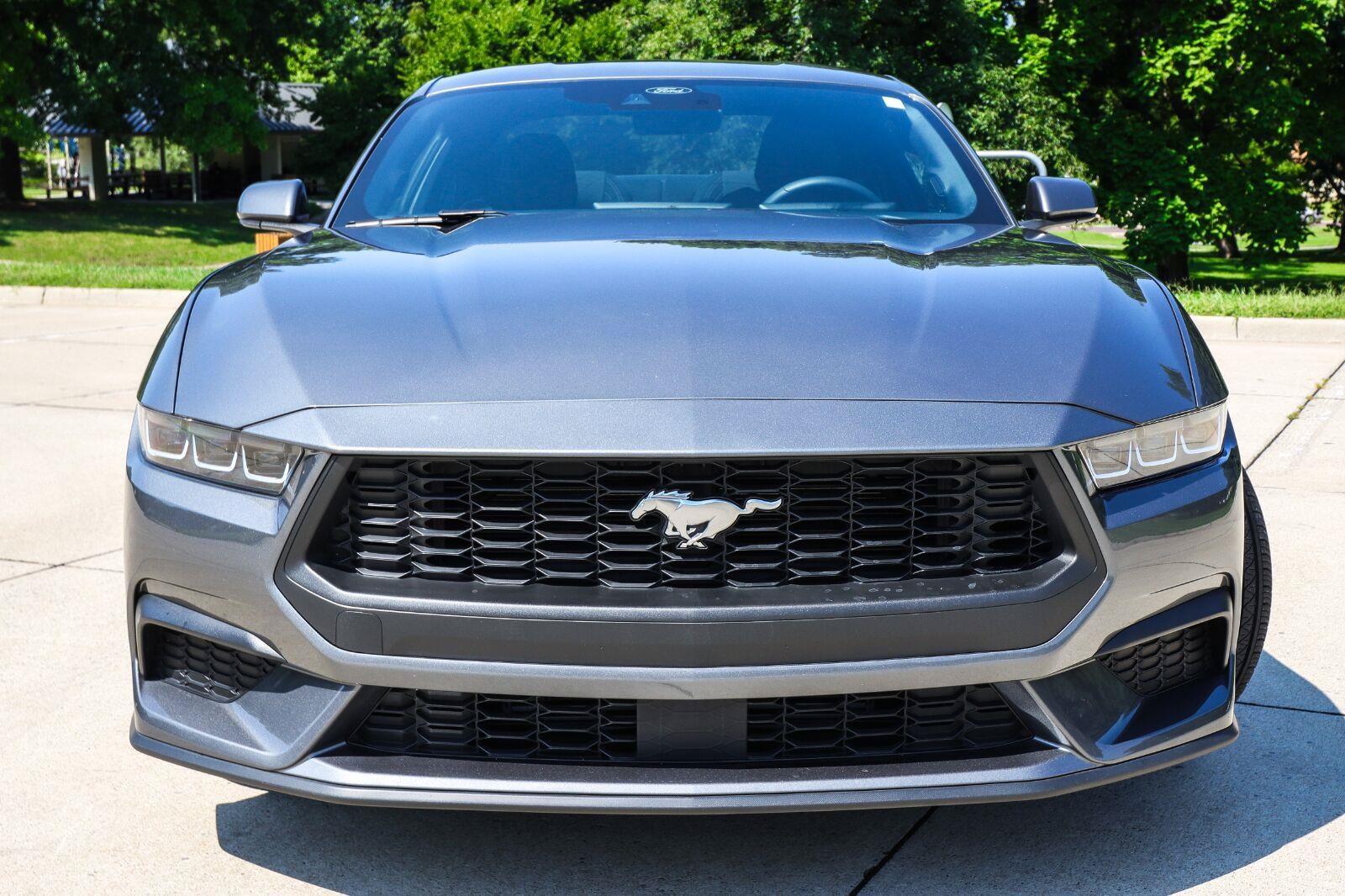 Used 2024 Ford Mustang Coupe RWD image 19