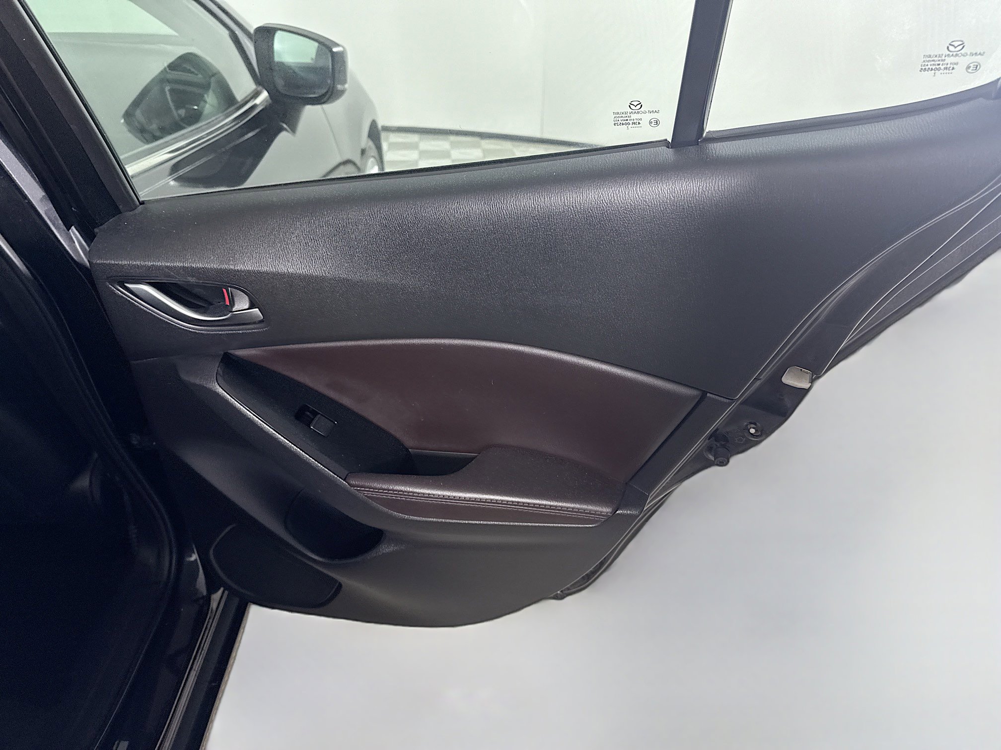 Used 2017 MAZDA MAZDA3 Grand Touring w/ Premium Equipment Package image 28