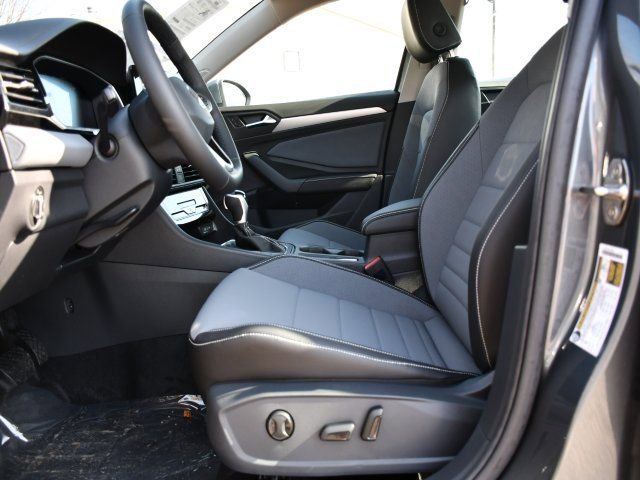 New 2026 Volkswagen Jetta SE image 12