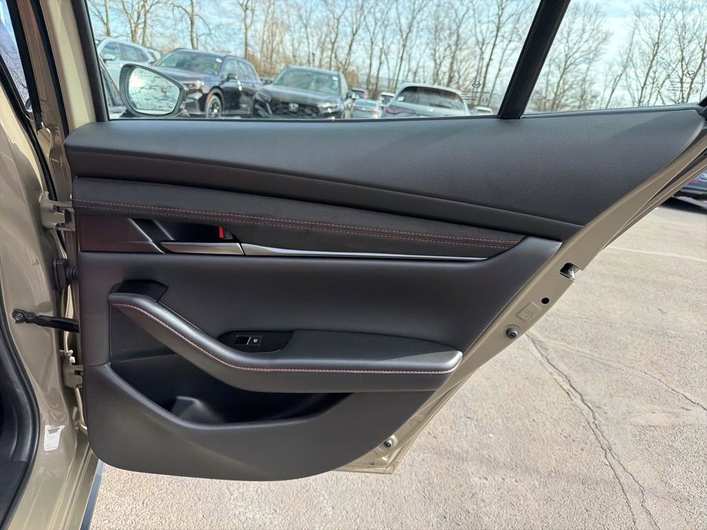 Used 2025 MAZDA MAZDA3 s image 24