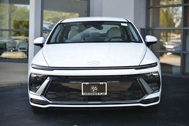 New 2026 Hyundai Sonata SEL FWD image 2