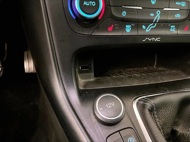 Used 2017 Ford Focus RS AWD/4WD image 31