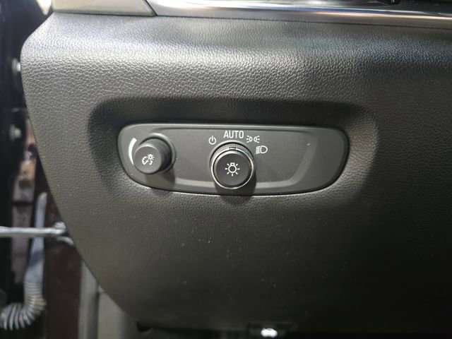 Used 2023 Chevrolet Traverse LT w/ LPO, Floor Liner Package image 31