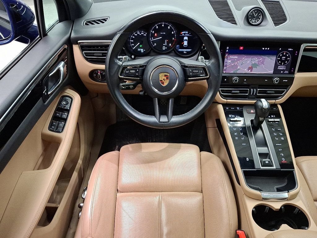 Used 2023 Porsche Macan AWD/4WD image 12