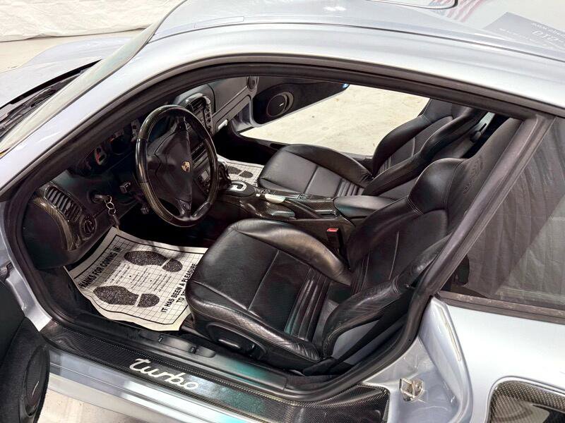 Used 2002 Porsche 911 Turbo image 25