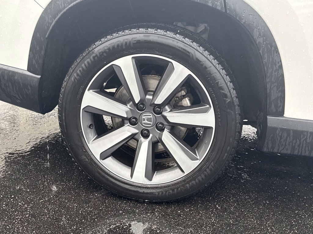 Certified 2025 Honda Pilot Elite image 9