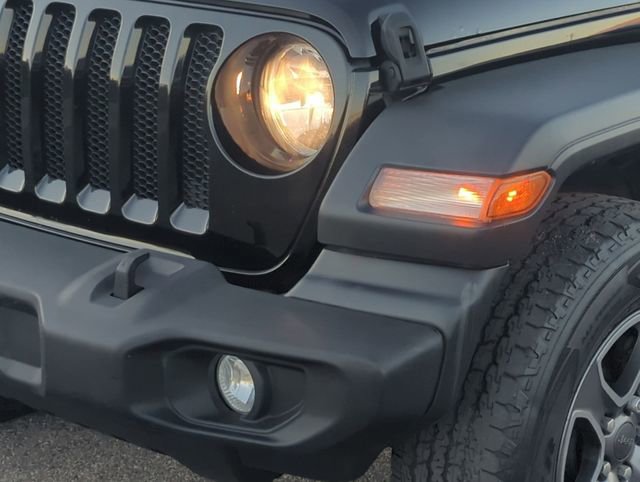 Certified 2018 Jeep Wrangler Unlimited Sport S image 9