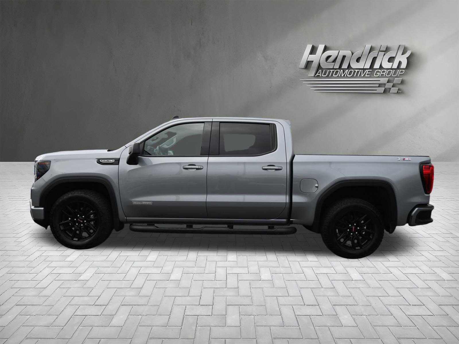 Used 2025 GMC Sierra 1500 Elevation image 7