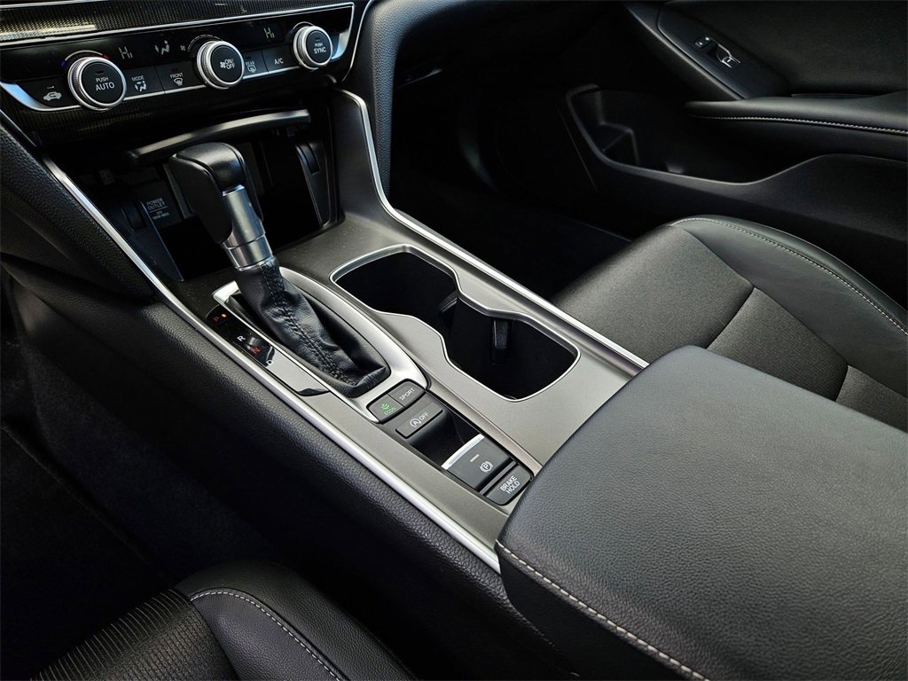 Used 2022 Honda Accord Sport image 14