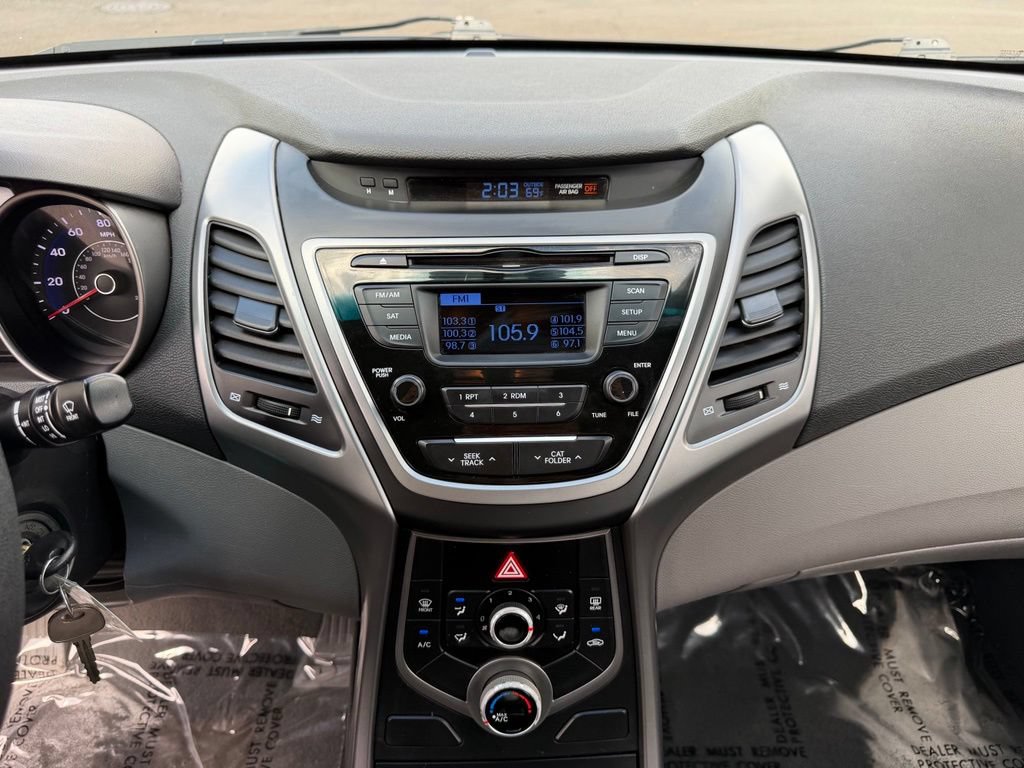 Used 2016 Hyundai Elantra SE FWD image 20