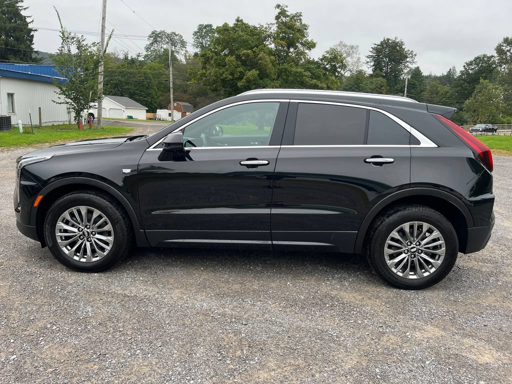 Used 2025 Cadillac XT4 Premium Luxury AWD/4WD image 11