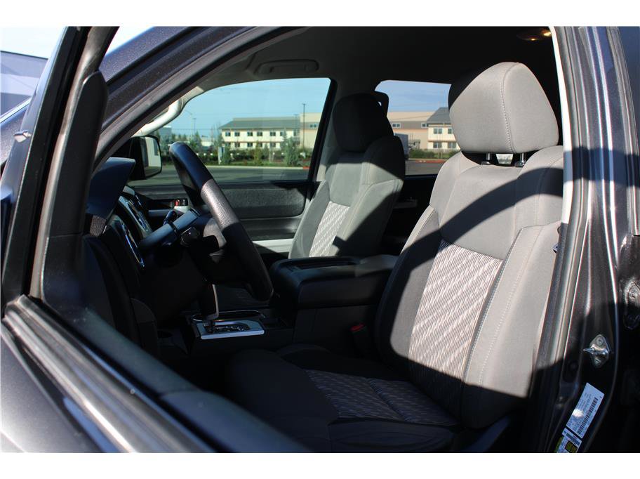 Used 2019 Toyota Tundra SR5 w/ SR5 Upgrade Package image 8