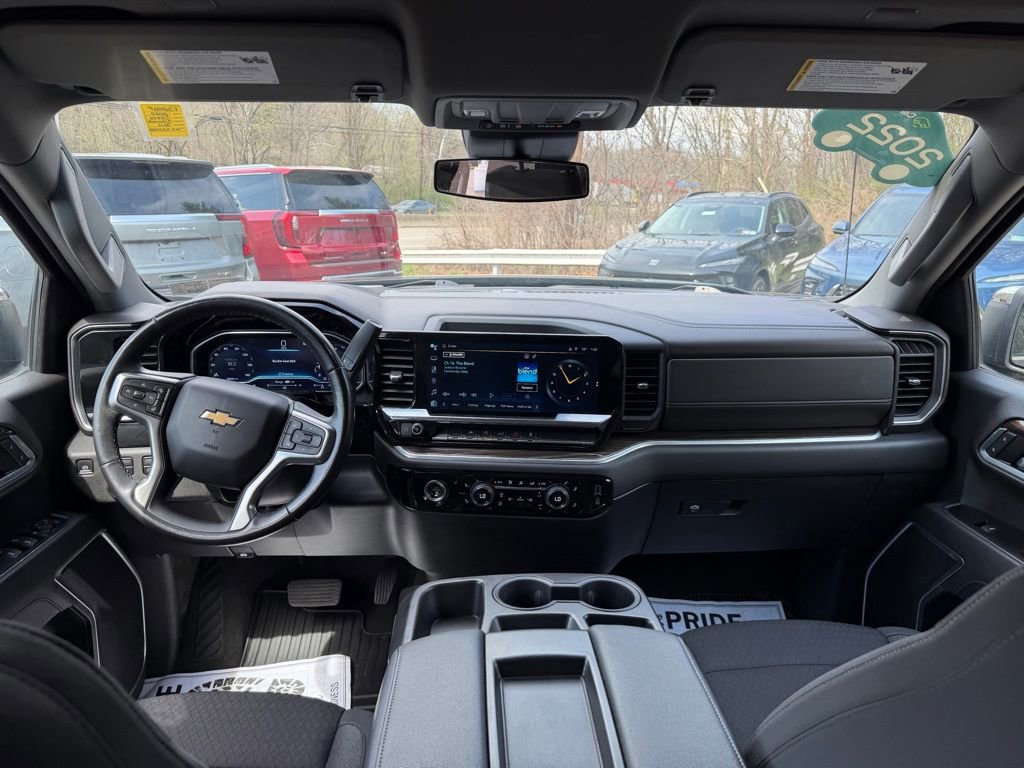 Used 2022 Chevrolet Silverado 1500 LT image 17