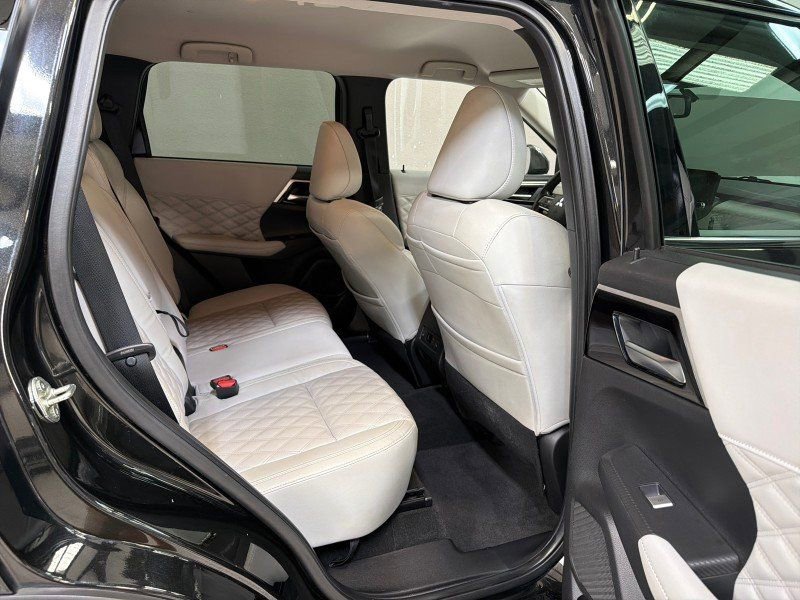 Used 2022 Mitsubishi Outlander SEL FWD image 48
