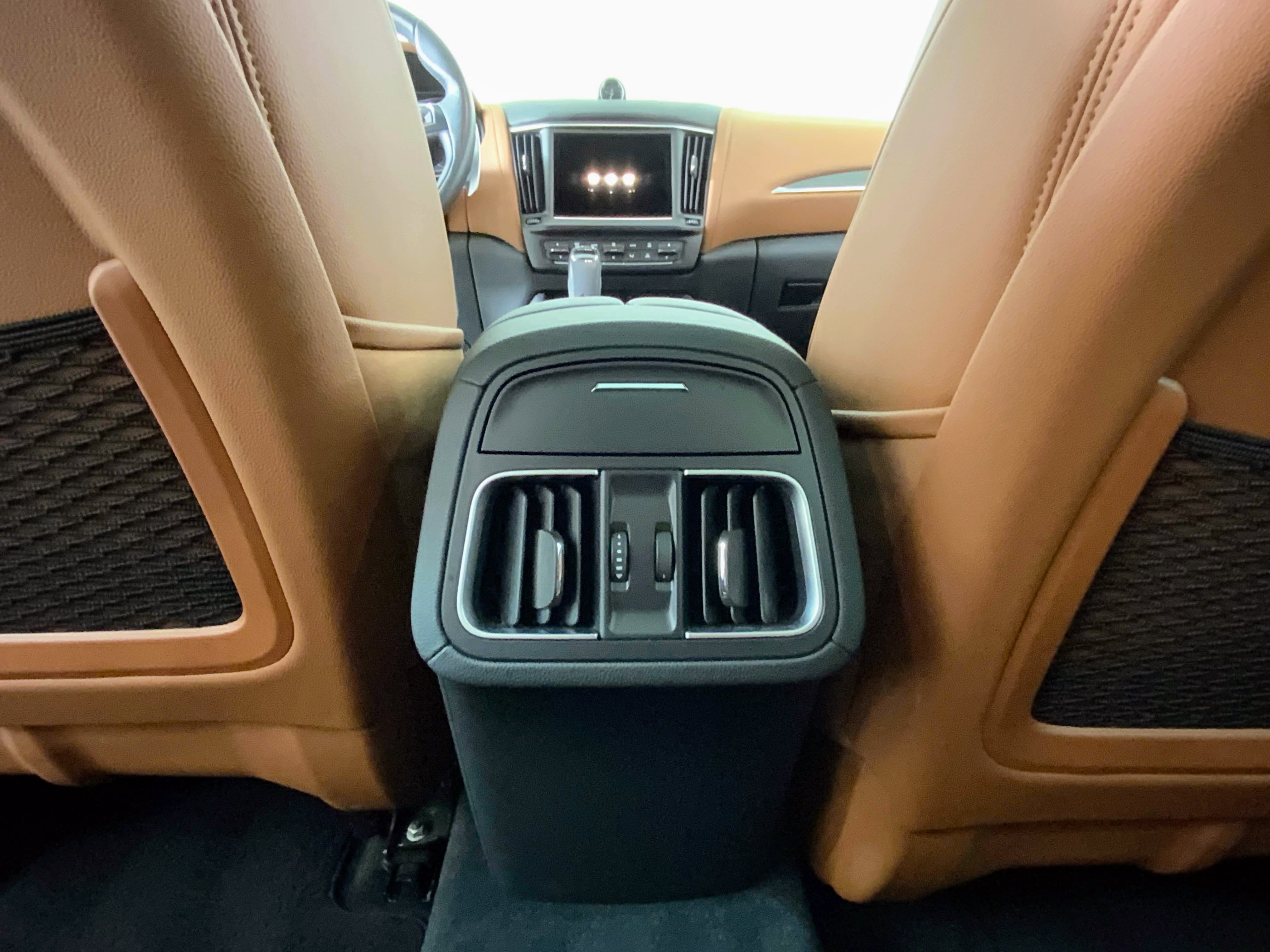 Certified 2022 Maserati Levante GT image 43