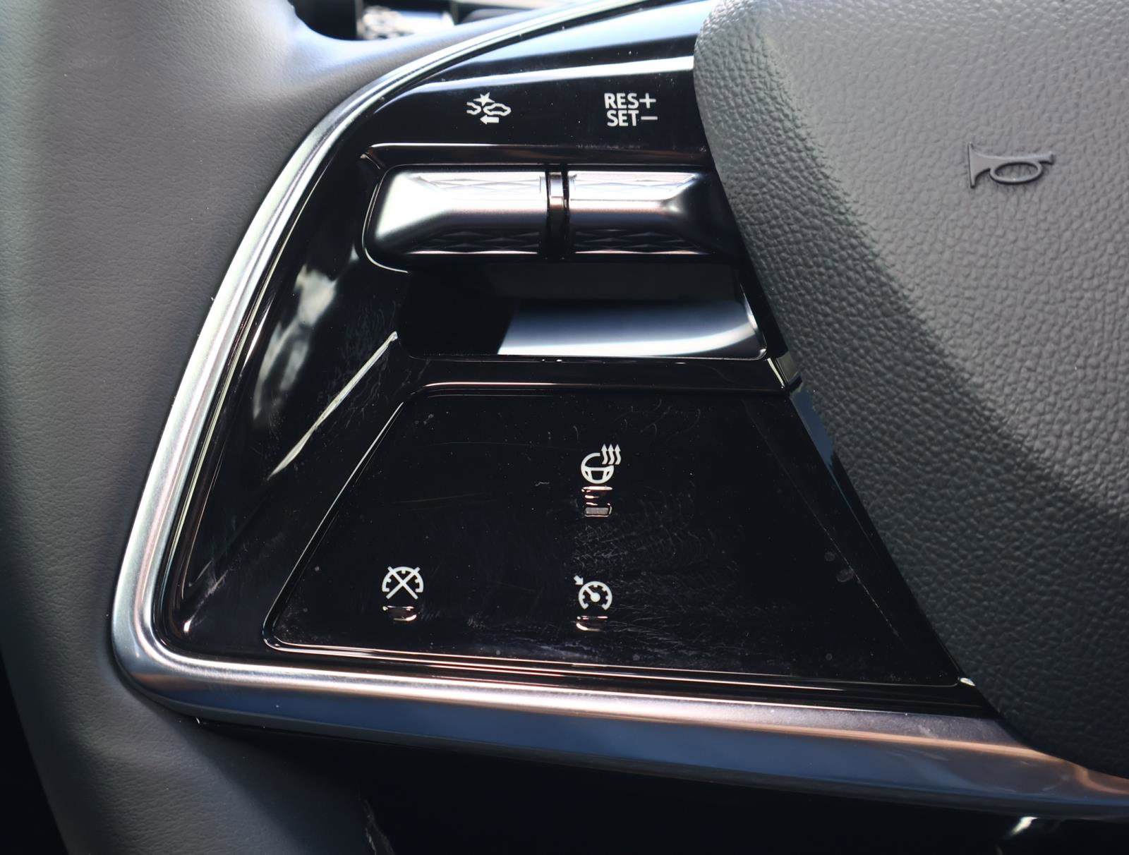 Used 2025 Cadillac Lyriq Luxury w/ LPO, Floor Liner Package RWD image 28