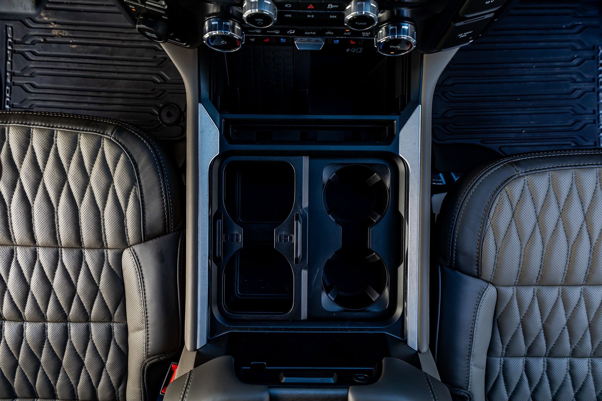 Used 2026 Ford F450 Platinum w/ Platinum Plus Package image 28