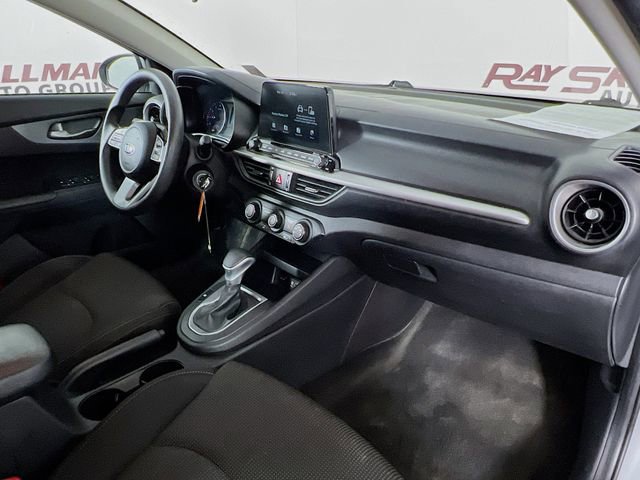 Used 2021 Kia Forte LXS FWD image 32