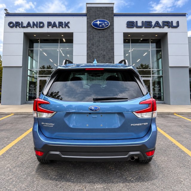 Used 2023 Subaru Forester Premium AWD/4WD image 3