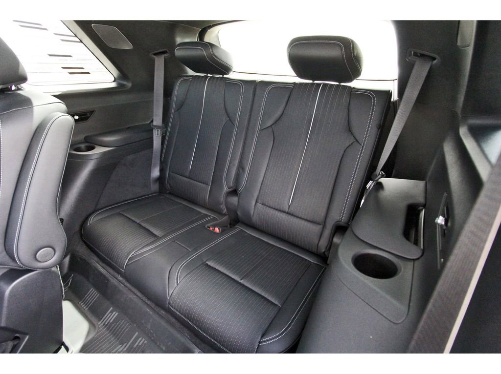 New 2026 Cadillac Vistiq Premium Luxury AWD/4WD image 13