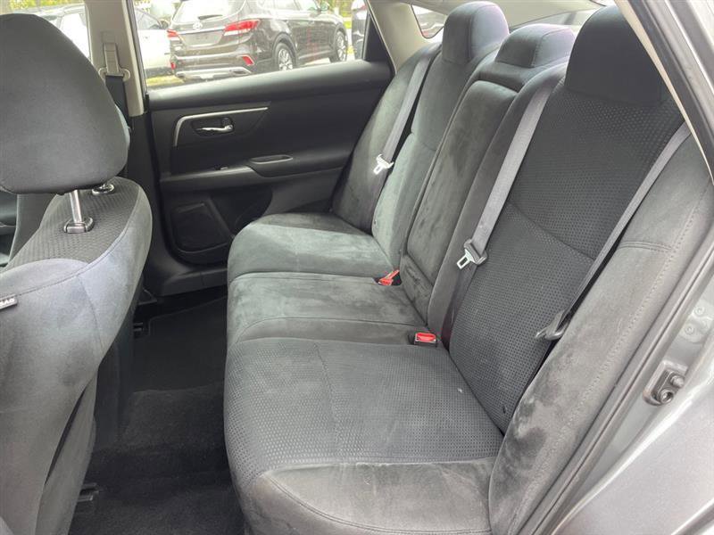 Used 2015 Nissan Altima 2.5 S w/ Power Driver Seat Package FWD image 11
