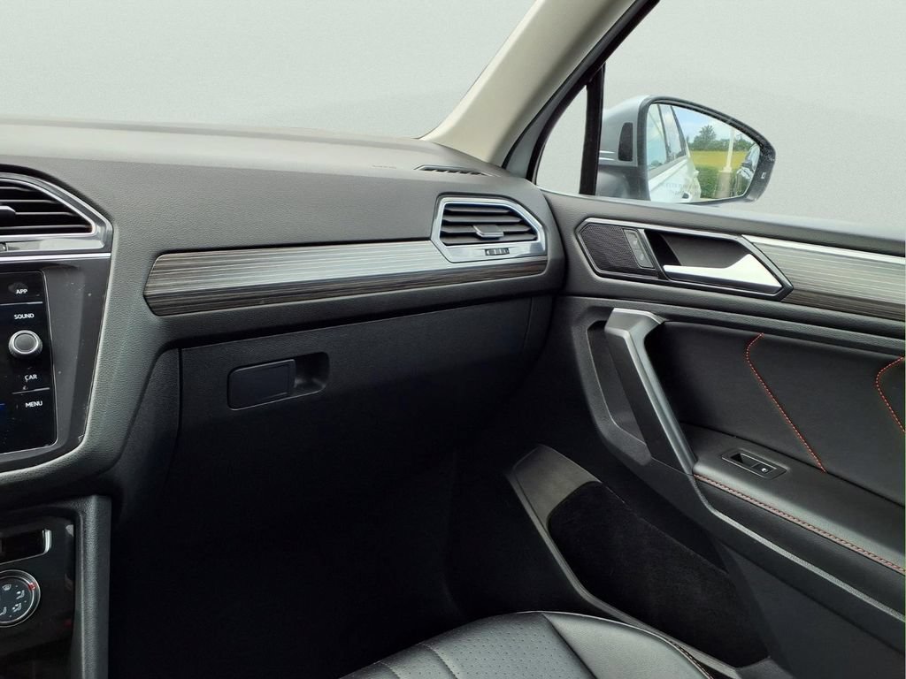 Used 2024 Volkswagen Tiguan Wolfsburg Edition AWD/4WD image 19