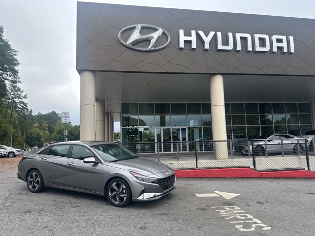 Used 2021 Hyundai Elantra Limited FWD image 1