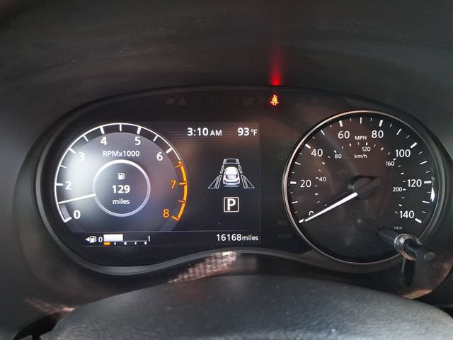 Certified 2023 Nissan Kicks SR w/ SR Premium Package FWD image 11