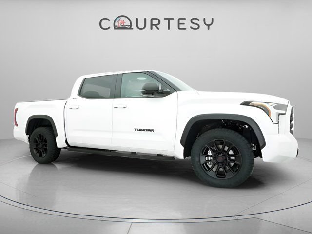 Used 2025 Toyota Tundra SR5 w/ SR5 Premium Package RWD image 31