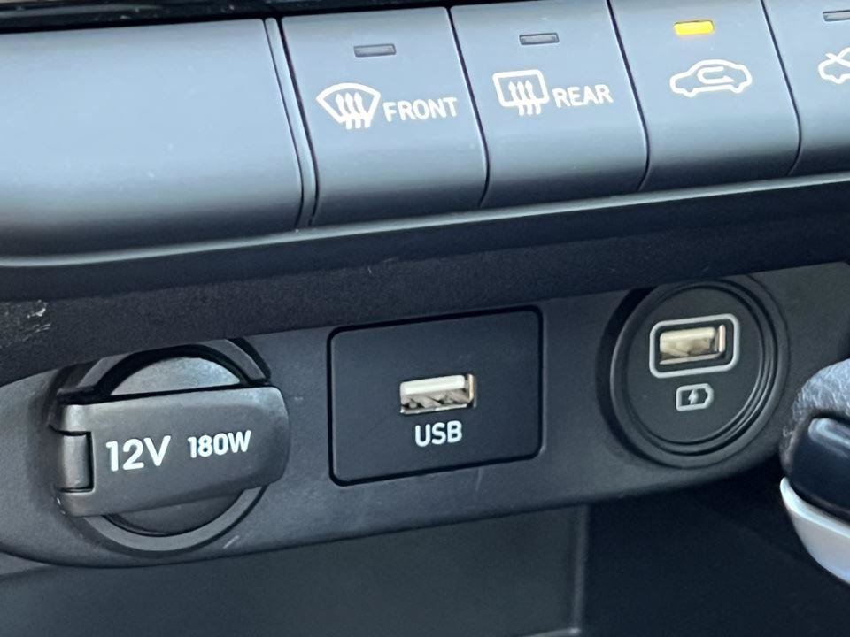 Used 2023 Hyundai Elantra SEL FWD image 21