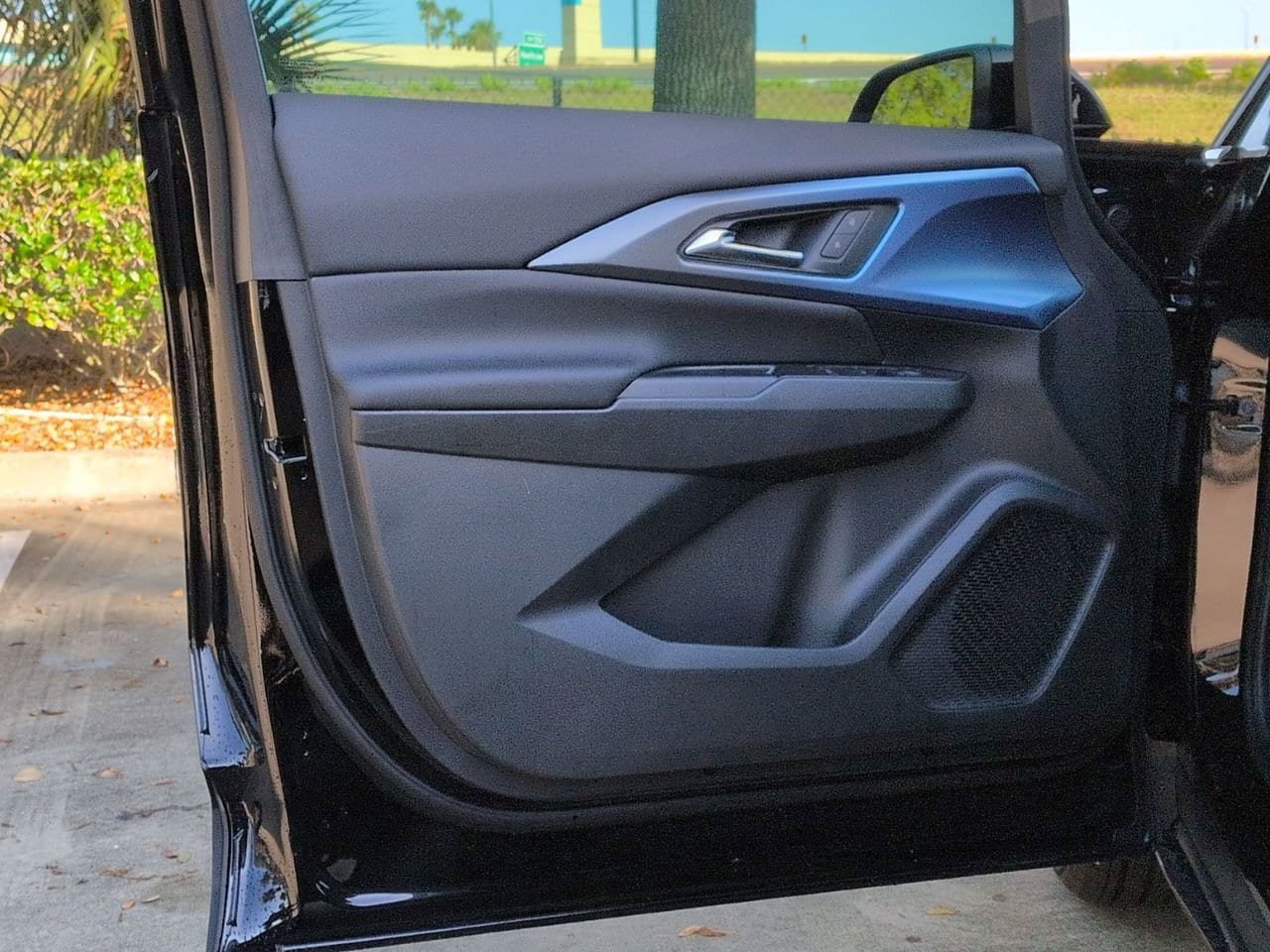 New 2026 Chevrolet Equinox EV LT FWD image 7