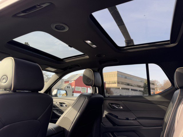 Certified 2022 Chevrolet Traverse Premier w/ LPO, Floor Liner Package image 27