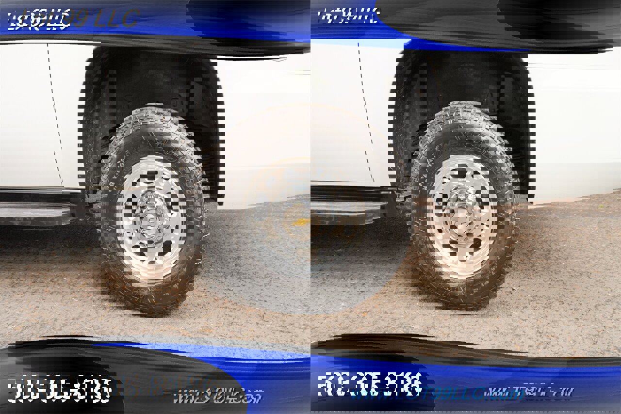 Used 2012 Chevrolet Suburban 2500 w/ Skid Plate Package image 33