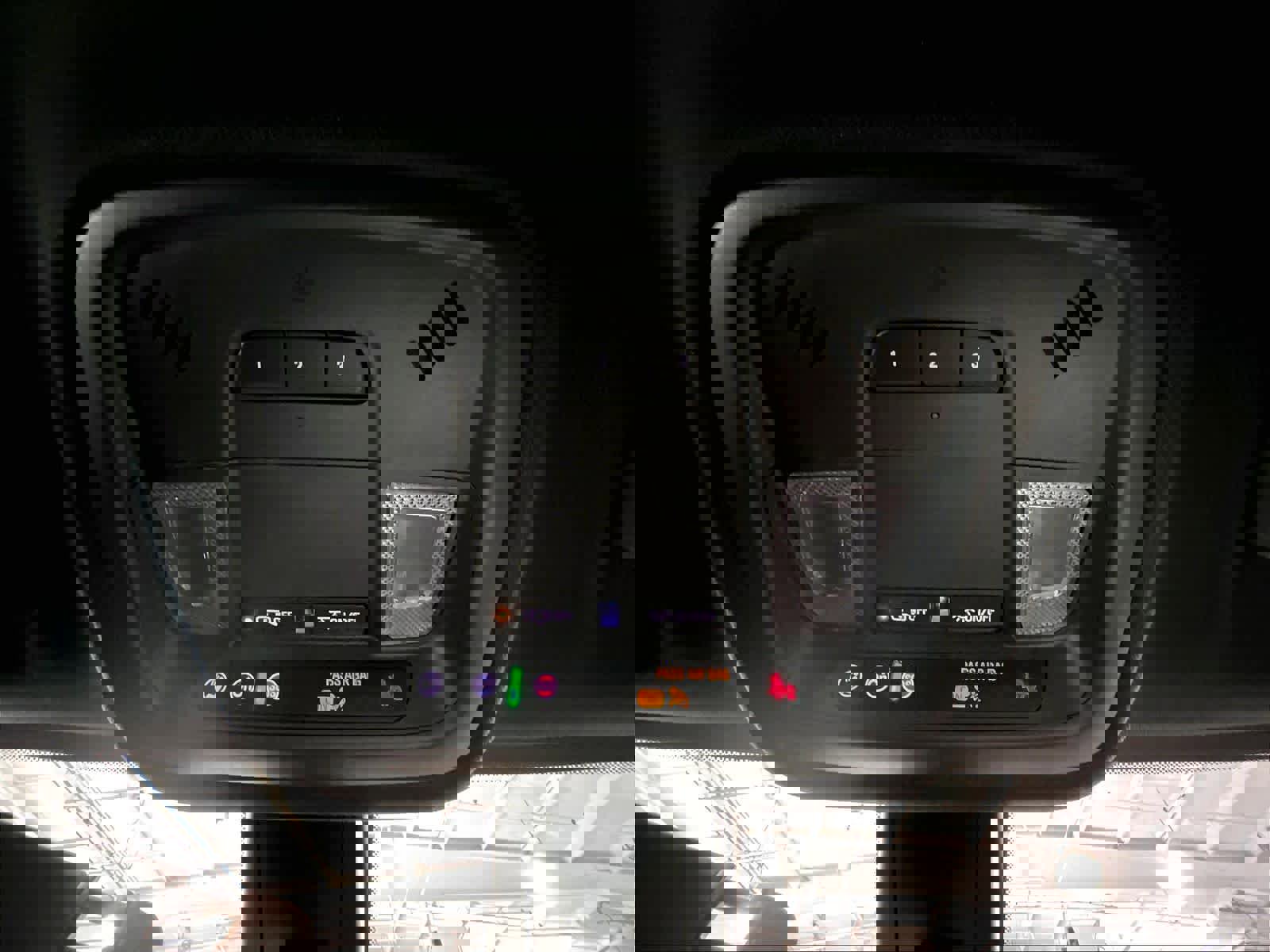 Used 2023 Chevrolet Traverse LT image 23