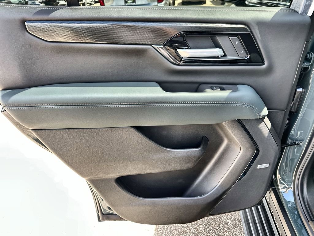 New 2026 GMC Yukon AT4 image 15