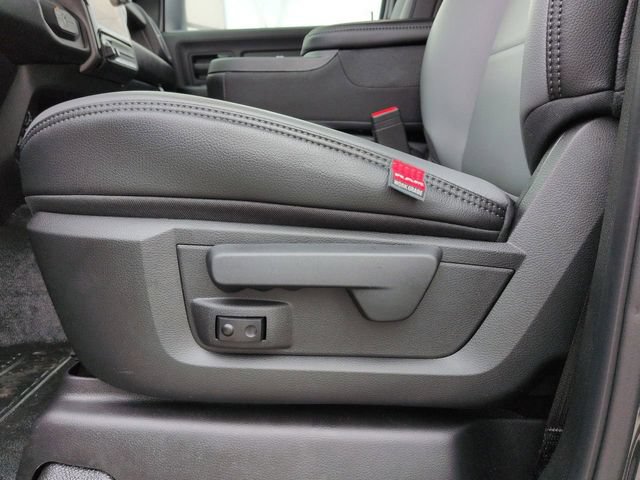 New 2026 RAM 5500 Tradesman AWD/4WD image 19