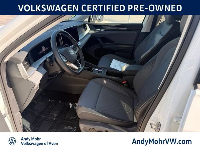 Used 2026 Volkswagen Tiguan SE w/ Panoramic Sunroof Package AWD/4WD image 14