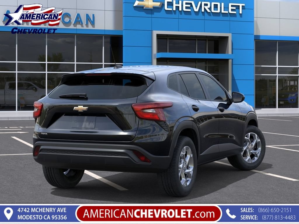 New 2026 Chevrolet Trax LS w/ LS Convenience Package FWD image 5