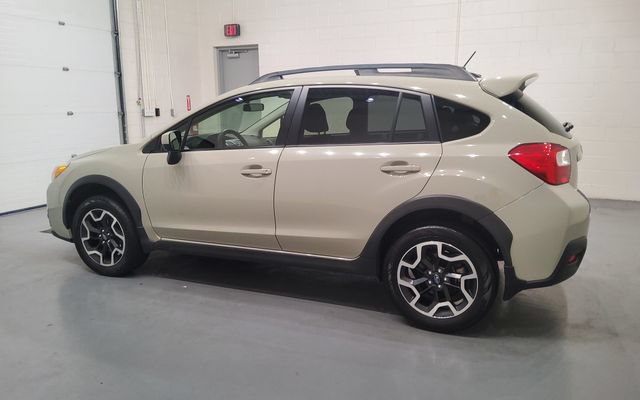 Used 2017 Subaru Crosstrek 2.0i Premium AWD/4WD image 4