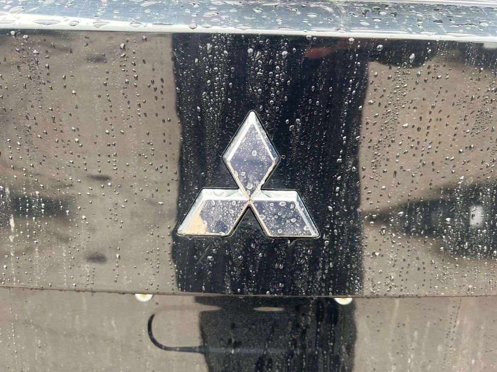 Used 2024 Mitsubishi Outlander SE image 34